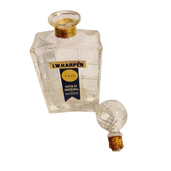IW Harper Kentucky Bourbon Whisky Bonded Decorative Glass Bottle Decanter EMPTY - Picture 2 of 10